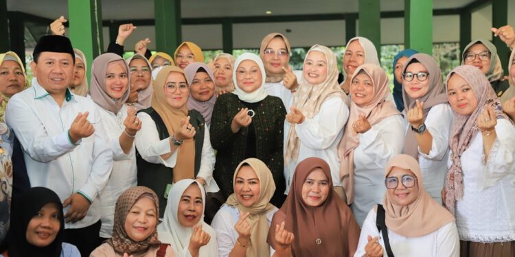 Meteri Tenaga Kerja Ida Fauziyah Sosialisasi BLK Komunitas