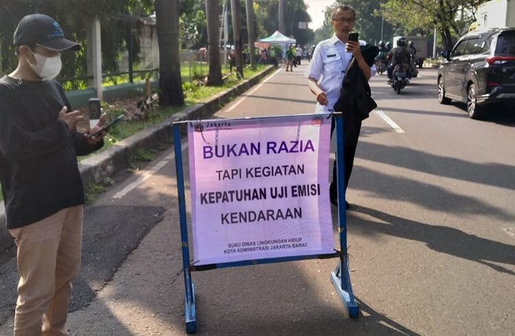 Pemprov DKI Gelar Razia Emisi Kendaraan. (Foto:urbancity.id/pool/dok/twittier @TMCpoldametrojaya)