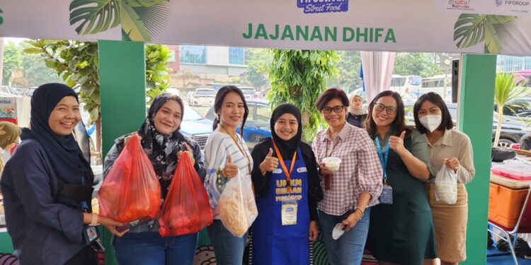 Jajanan Kuliner Nusantara UMKM Binaan FIFGROUP Laris Manis