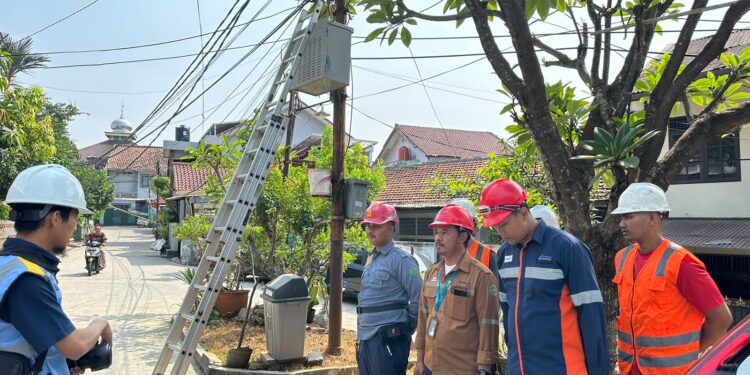 PLN Icon Plus Tertibkan Kabel Fiber Optic Tidak Berizin