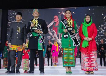 Eckle Athana dan Lady Sarah Karjana Jadi Abang None Jakarta 2023