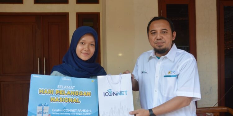 Direksi PLN ICON Plus Sapa Pelanggan Setia ICONNET