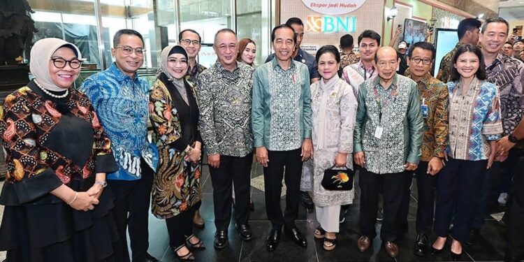 Dua UMKM Binaan BNI Xpora Di Inacraft 2023 Dikunjungi Presiden