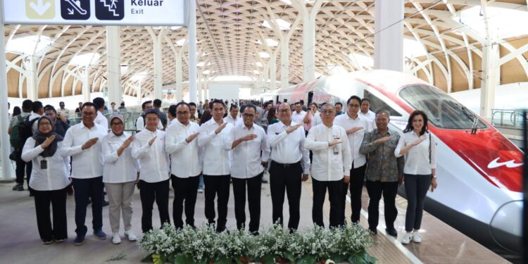 Beli Tiket Kereta Whoosh Dapat Dilakukan di BNI Mobile Banking