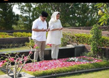 Ziarah Makam Ayah Dinilai Pertanda Erick Thohir Siap Cawapres