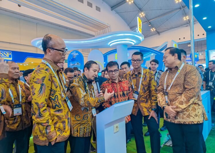 Direktur Utama PLN Icon Plus Ari Rahmat Indra Cahyadi memberikan penjelasan Solusi Smart & Green di ajang ENLIT Asia 2023. (Foto:urbancity.co.id/Poll/Dok.PLN Icon Plus)