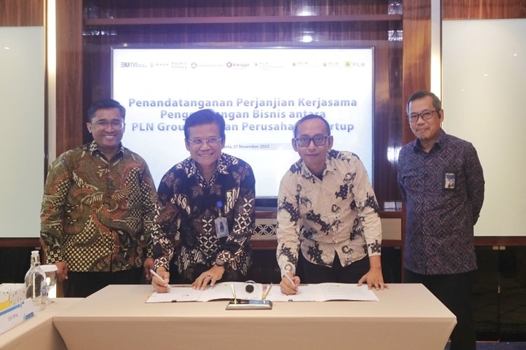 PLN Group meneken perjanjian kerja sama dengan empat perusahaan rintisan atau startup Indonesia. (Foto: Urbancity.co.id/Pool/Dok. PLN)