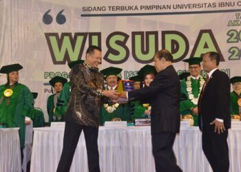 Universitas Ibnu Chaldun Gelar Wisuda Strata 1 dan Magister Hukum, Siap Hadapi Dunia Kerja