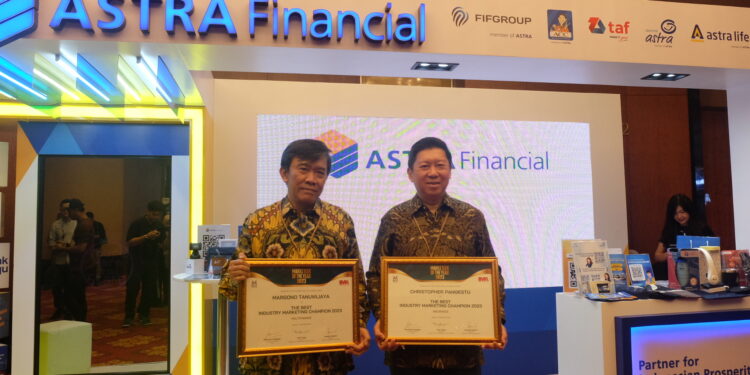 FIFGROUP Raih The Best Industry Marketing Champion 2023