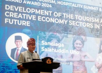 Menparekraf Sandi Resmi Membuka Summit and Digital Brand Award 2024 Bali