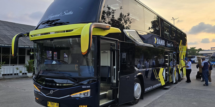 Layanan Sleeper Imperial Suites Damri Ramai Peminat