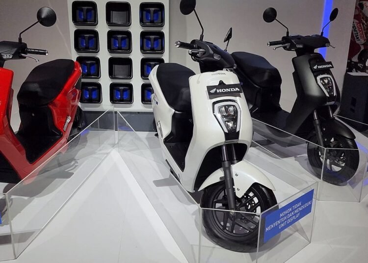 Kredit Sepeda Motor Listrik Honda di FIFGROUP, Mudah, Cepat, dan Rate Kompetitif. (Foto:urbancity.co.id/pool/dok.FIFGROUP).