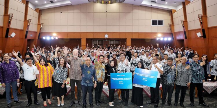 Tingkatkan Kompetensi Pengajar, BNI Bagikan Ribuan Sertifikasi Guru