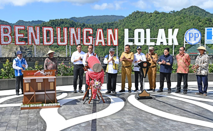 Presiden Jokowi meresmikan Bendungan Lolak di Kabupaten Bolaang Mongondow, Provinsi Sulawesi Utara pada Jumat, 23 Februari 2024. (Foto: Urbancity.co.id/Pool/Dok. Setpres)