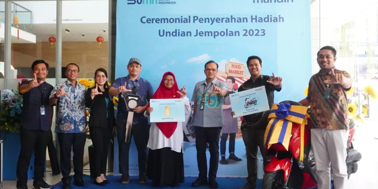 Alhamdulillah Nasabah Mikro Dapat Hadiah Berkat Jempolan Bank Mandiri