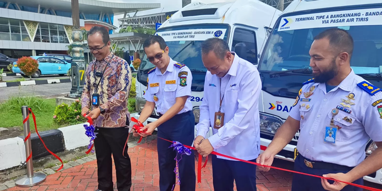 Kembali Mengaspal, Rute Damri Bandara Sultan Syarif Kasim II – Terminal Bangkinang