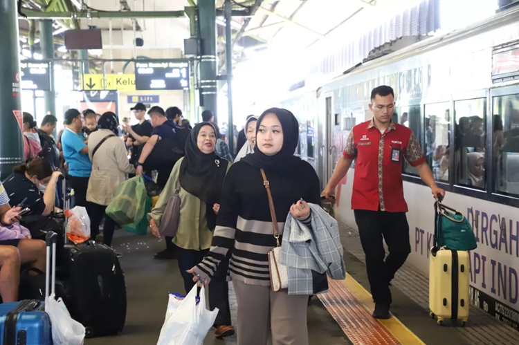 Hindari ketinggalan kereta api dengan mengalokasikan waktu yang cukup. (Foto: Urbancity.co.id/Pool/Dok. KAI)