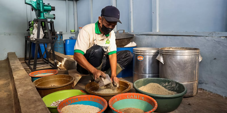 Dukung Indonesia Bersih Sampah, Pertamina Sulap Sampah Jadi Cuan