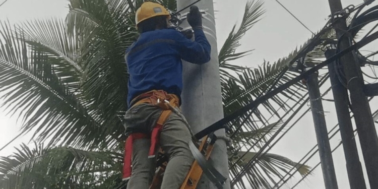 PLN Icon Plus Sigap Tindaklanjuti Laporan Fiber Optik Yang Terlalu Rendah