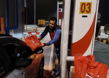 Hutama Karya Gelar Operasi Simpatik, Bagikan Kopi Gratis di Tol Trans
