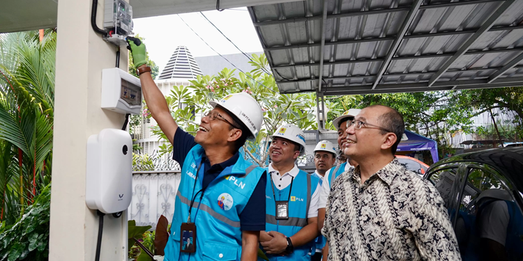 Kabar Gembira, PLN Nyalakan 300 Home Charging di Jakarta