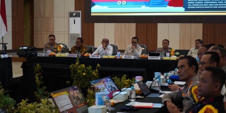 Pemerintah Siapkan Rencana Cadangan Penyeberangan Sumatera-Jawa