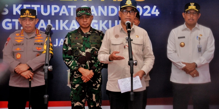 Puncak Arus Balik, Menhub: 190 Ribu Kendaraan Lintasi Tol Japek