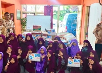 Peduli Anak Yatim, BRI Kanca Lebak Bulus Tebar Paket Sembako