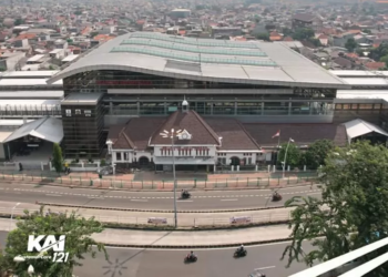 Bangun Eskalator Di Stasiun Pasar Senen, KAI: 17 KA Ini Boleh Berangkat Dari Jatinegara