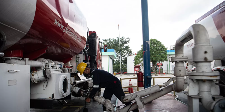 Kilang Pertamina Plaju Genjot Produksi Avtur, Dukung Keberangkatan Haji 2024