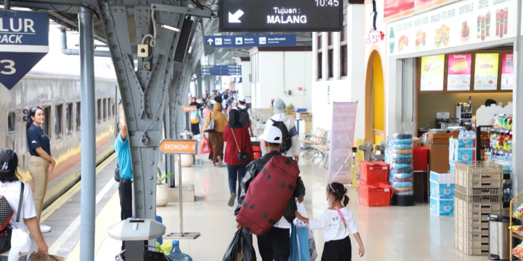 Long Weekend Idul Adha, Penumpang KA Hampir Tembus 1 Juta