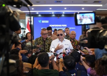 Lindungi Industri Dalam Negeri, Mendag Terbitkan Kepmen Pembentukan Satgas Pengawasan Barang Impor Ilegal