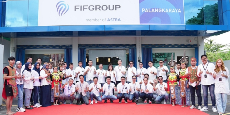 FIFGROUP Resmikan Pemasangan Solar Panel ke-3 di 2024