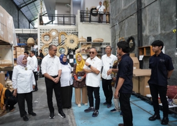 Kemendag Dukung UKM Ekspor, CV Palem Craft Bantul Ekspor Produk Dekorasi Rumah ke Spanyol