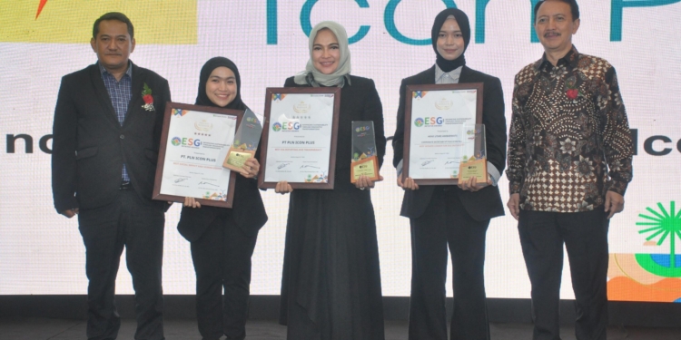 PLN Icon Plus Raih 3 Penghargaan ESG Initiative Awards 2024