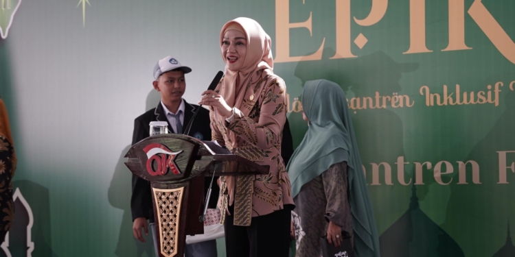 OJK Bentuk Ekosistem Inklusi Keuangan Syariah di Pondok Pesantren