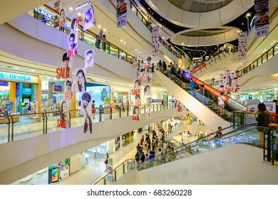 Ilustrasi pusat belanja (Shutterstock)