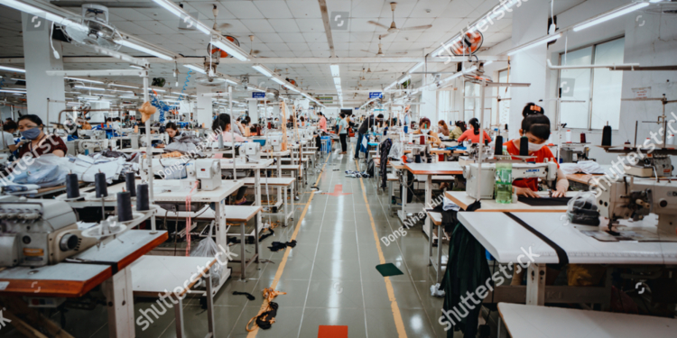 Agustus 2024 Kinerja Industri Manufaktur Makin Melorot