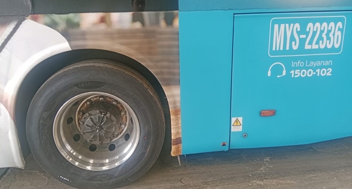Hankook Tire Luncurkan Ban Elektrik Khusus AU06 Untuk Armada Bus Listrik TransJakarta