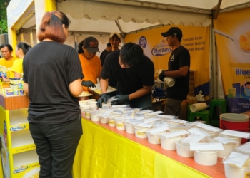 Wujudkan Keberlanjutan, BlueBand Bagikan 10.000 Porsi Sarapan Gratis