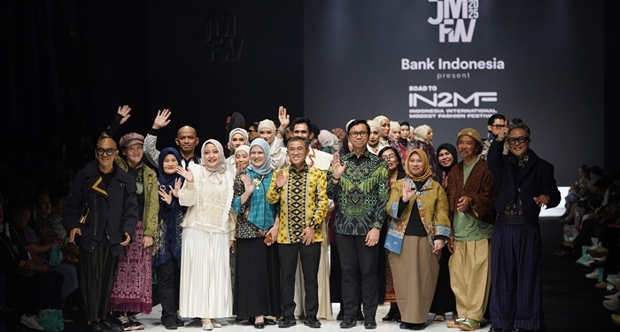 Jakarta Muslim Fashion Week 2025 Bukukan Potensi Transaksi US$20,4 Juta, Melebihi Target yang Ditetapkan US$3 Juta