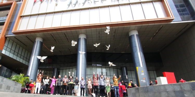 Begitu Dibuka, Pakuwon Mall Bekasi Langsung Dipadati Pengunjung