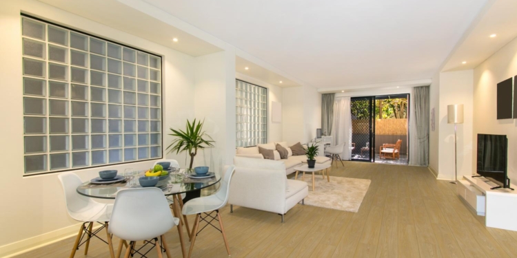 Taco Rilis Inovasi Pelapis Lantai dari Plastik Komposit