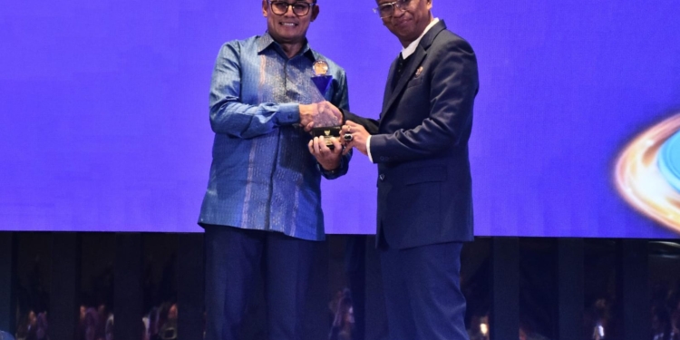 Konsisten Terapkan Keterbukaan Informasi, BNI Raih BUMN Informatif dari Komisi Informasi Pusat