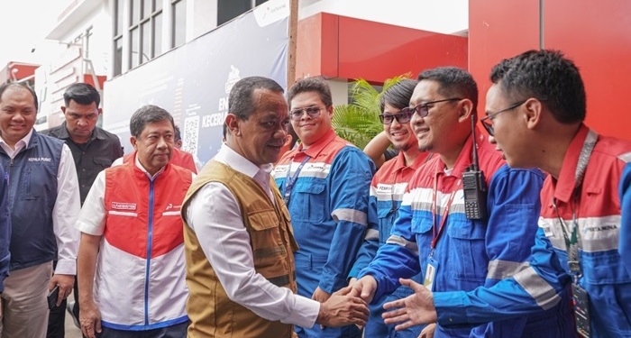 Kunjungi Terminal BBM Tanjung Gerem, Menteri ESDM Sebut Pasokan Energi Aman Selama Periode Natal dan Tahun Baru
