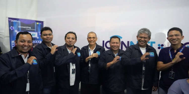 PLN Icon Plus Gelar Sapa Pelanggan ICONNET di Mini Stage Candi Prambanan