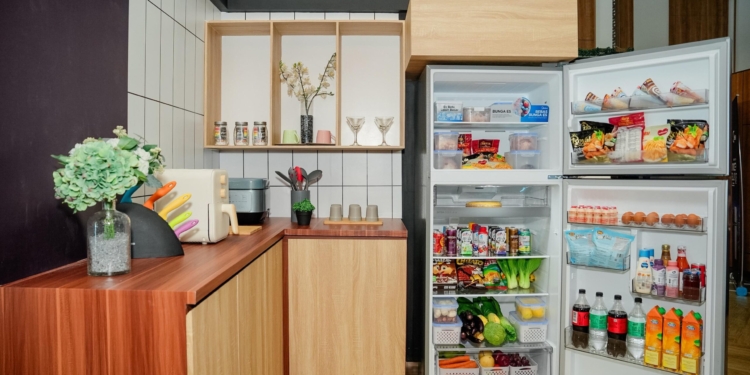Midea Luncurkan Kulkas Berkapasitas Besar untuk Si Sibuk