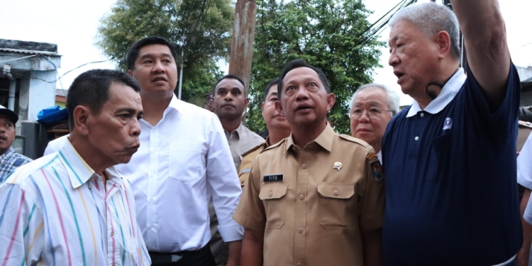 Aguan Lewat Yayasan Buddha Tzu Chi Renovasi 81 Rumah Warga Johar Baru