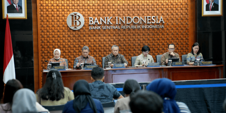 Demi Mendorong Pertumbuhan Ekonomi, BI Pangkas BI Rate Jadi 5,75 Persen