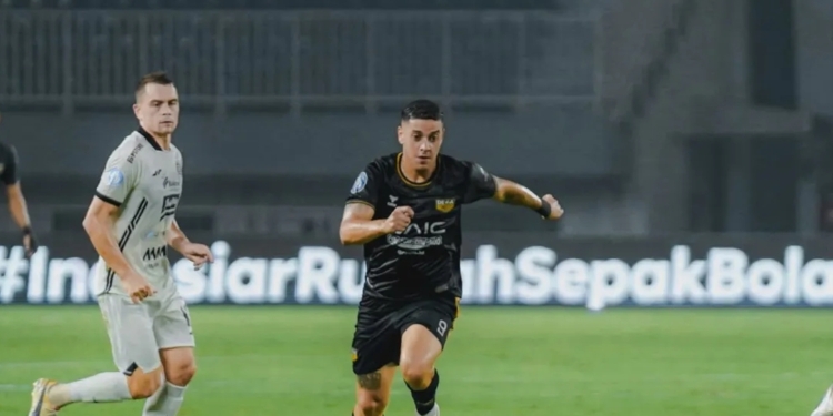 Dua Penalti Dewa United Kalahkan Persija 2-1, Dewa United Naik ke Posisi Dua Klasemen Liga 1